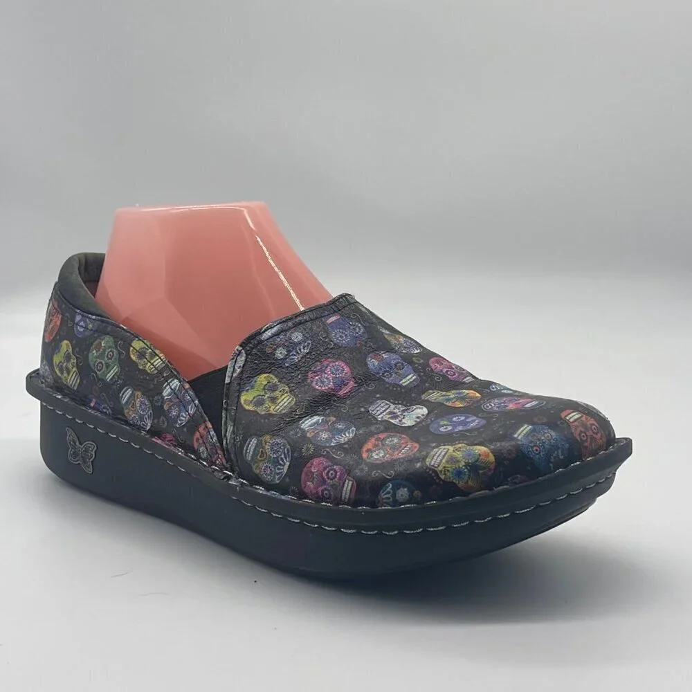 Alegria Women’s Nursing Shoes – Size 40 – Sugar Skull Print – Slip Resistant - Picture 3 of 16